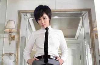 AISS爱丝(钻石版) - 还以为陈雅漫的剧情会有个大反转，结果看她写真就是看自己的内心戏。