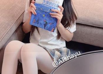 只要有AT鲨，连瑜伽都变得不那么严肃的图包。