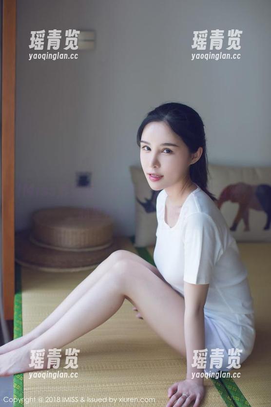 IMiss爱蜜社 - 分享酥小白的最新白裙，心里在想些什么呢？
