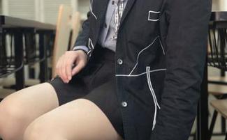 MSLASS梦丝女神 - 璇璇的在线写真，天台少女自由又无拘，小小的空间里竟藏着如此多的小情趣。