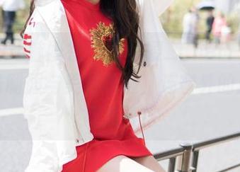 MiStar魅妍社 - 绯月樱_Cherry的图集：当制服与美图相遇，连窗外的风都变得羡慕！