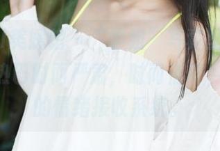 MyGirl美媛馆 - “学姐”写真里，Angela小热巴时而严肃，时而俏皮，挑战我的情绪接收系统。