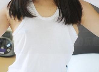 MyGirl美媛馆 - Carina绮里嘉浴缸：原图精选，水花四溅的乐趣