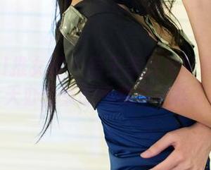 TuiGirl推女郎 - 有王李丹尼的黑丝套图，今天办公室的气氛不一样了呀…