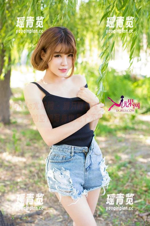 UGirls尤果网-程瑜西 UGirls尤果网 - 别只盯着飞机窗外,程瑜西的空姐写真也是个不错的资源
