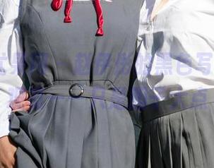 UGirls尤果网 - 赵伊彤的黑色写真，免费观览——只是胆子大点