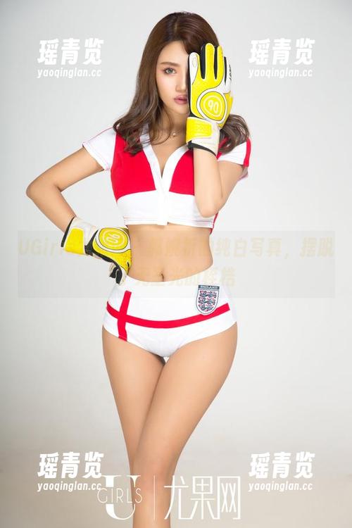 UGirls尤果网 - 郭婉祈的纯白写真，摆脱了无圣光的桎梏