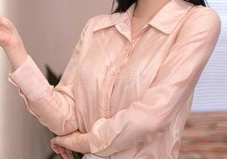 Xiuren秀人网 - 看Angela小热巴的圣诞写真，忽然觉得自己好像也能加入她的派对？