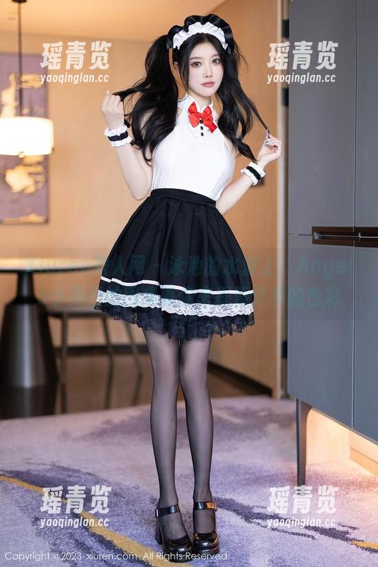 Xiuren秀人网-Angela小热巴 Xiuren秀人网 - 泳池的水波上,Angela小热巴的图集等你来探索分享的色彩