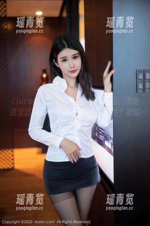Xiuren秀人网 - 周慕汐美足作品：为啥感觉这图包能引起四方邻居的关注？脚的力量真不可小觑！