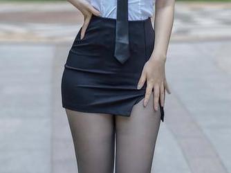 Xiuren秀人网 - 王俪丁呀的写真新剧透：死库水不光是个泳池的名字！