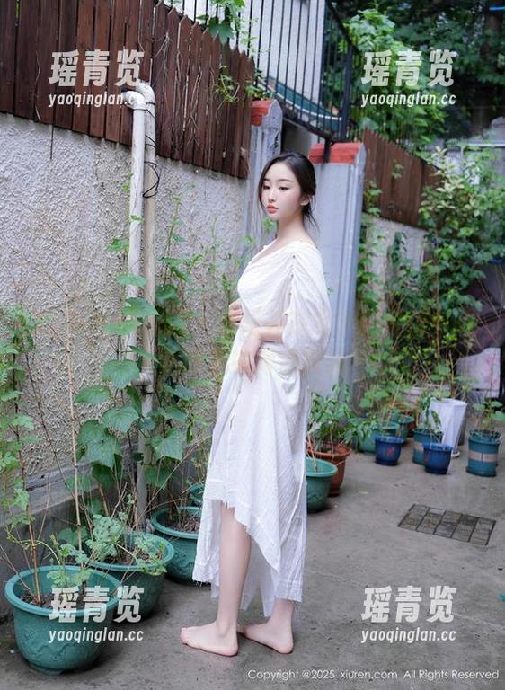 Xiuren秀人网 - 虞姬儿在水手服里摇曳的美图宛如海浪翻涌
