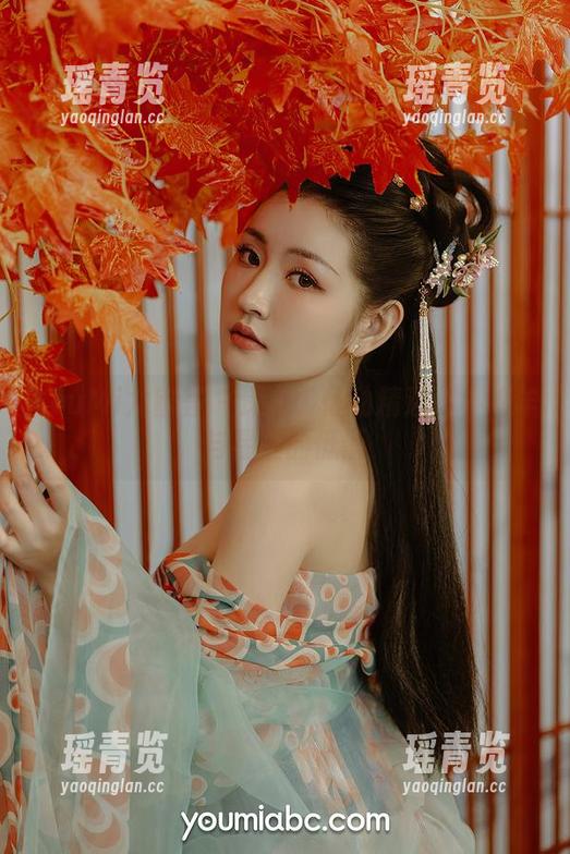 YouMi尤蜜荟-小绵羊 YouMi尤蜜荟 - 深夜の悸动精选:小绵羊与星星的低语