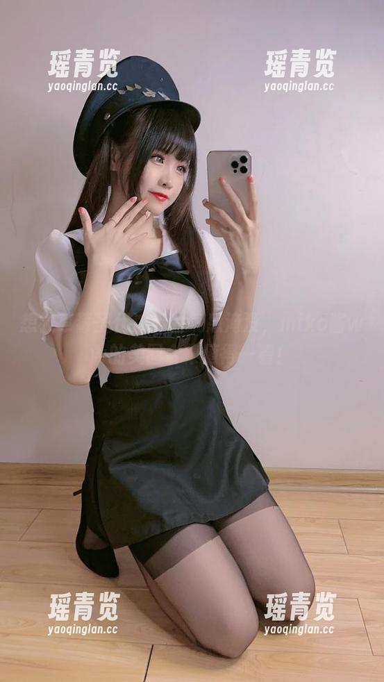 想被草莓圣代浓郁的气息淹没，miko酱ww的美图合集值得一看！