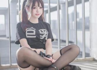 白色丝质连衣裙？yoko夏宅的图片让我整个人都想去海边随风摇曳