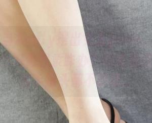 丽柜 - 当Amily摆出女王pose，我立马觉得自己好像奴隶咋办？哈哈看这写真我连手指头都不敢动。