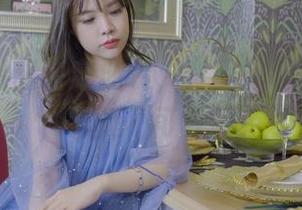丽柜 - 看甜甜穿泳装，套图令人忍俊不禁，下载不可少哦！