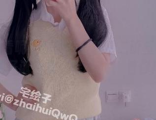 有多好看呢？你得在线查看二阶堂宅绘子的圣诞合集，保证جذب着你！