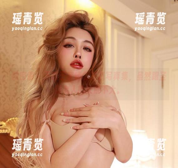 微密圈 - 下载于芷晴的圣诞写真集，虽然跟圣诞老人的关系不大。