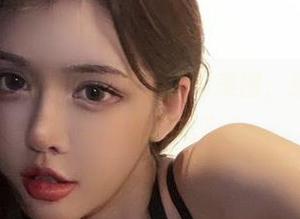 微密圈 - 金灿灿内衣加于芷晴美图，想不想把这壁纸贴满墙？