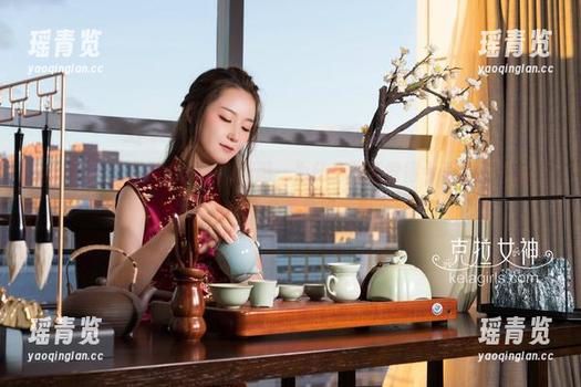 克拉女神 - 江琴的水手服原图，为什么忽然觉得今天的天气适合出海？要不要买个潜水镜呀？