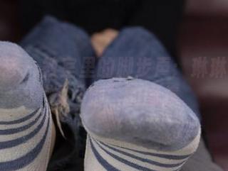 南国足艺 - 教室里的脚步声：琳琳写了一本“脚”的图集