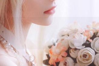 原图中的南桃Momoko，伊什塔尔女仆似乎有种难以捉摸的魔力