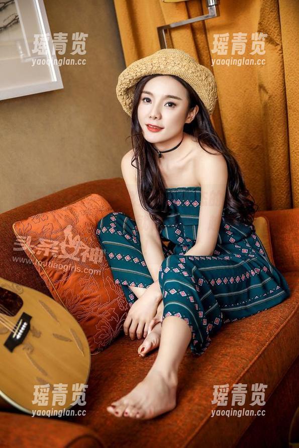 头条女神 - 一组兔女郎反常态的画像，娜依灵儿的图片下载就像魔法，越看越想要！