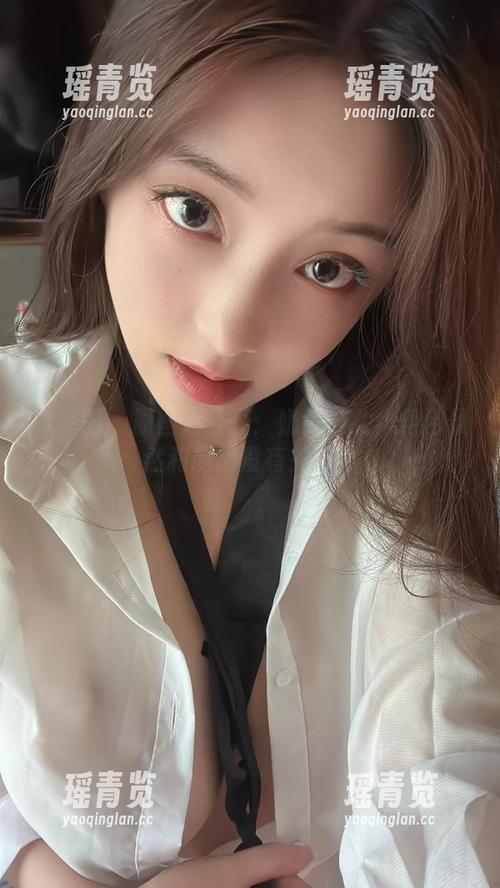 微密圈 - 原图大公开：奶雯的女仆角色果然和厨房没有关系！