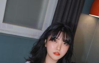 精选！宋哈娜(송하나)的面具兔女郎，无意间展现出的是一种难以捉摸的气质！
