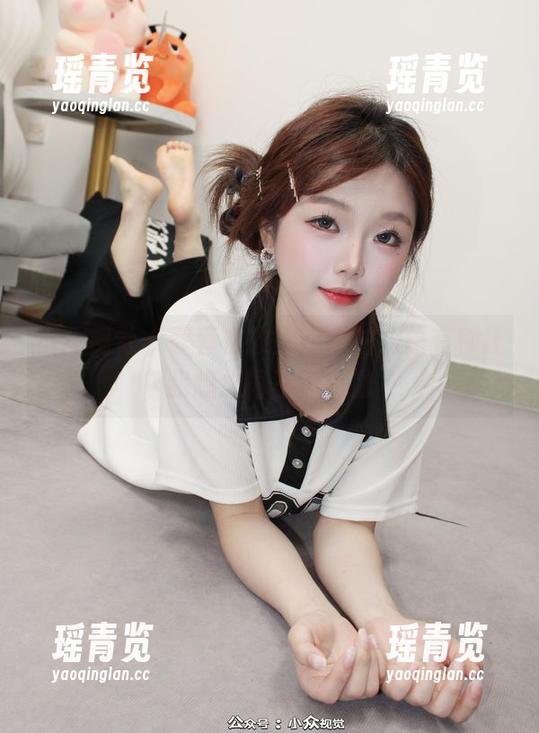 小众视觉-蓉蓉 小众视觉 - 蓉蓉在教室的私拍,总有种让我想之再三的魔力