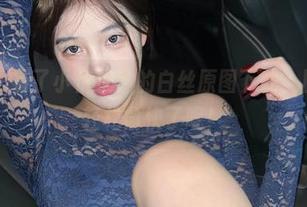 微密圈 - 有了小优优子的白丝原图下载，日子又能轻松愉快了呢！