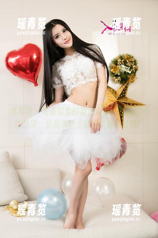 尤果网 - 光看赵雪的粉色全套，我就忍不住想问：你是来给生活添点颜色的吗？