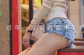 尤果网 - 颜颜和服高清壁纸，难得的可爱，更多的像是一种放空的状态吧，喝茶的样子。