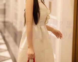 尤蜜荟 - 你以为只是兔女郎？思淇Sukiiii的写真集资源里藏了多少心思？
