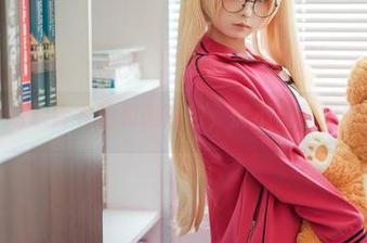 分享一下幼水铃衣的和服图包，情不自禁想多看几眼。