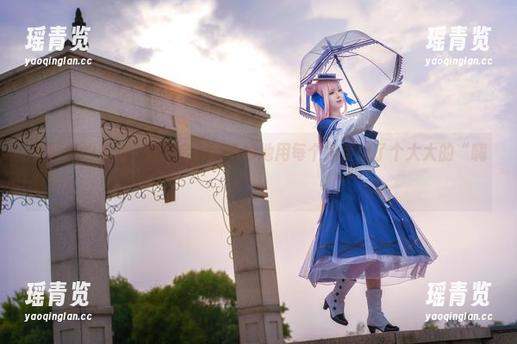 德丽莎的美图，弥音音ww巧妙地用每个角度说了个大大的“嗨”。