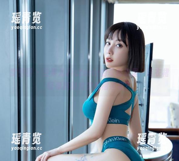 微密圈 - 在果儿Victoria的写真集里，连衣裙好像随时能变成榴莲果？