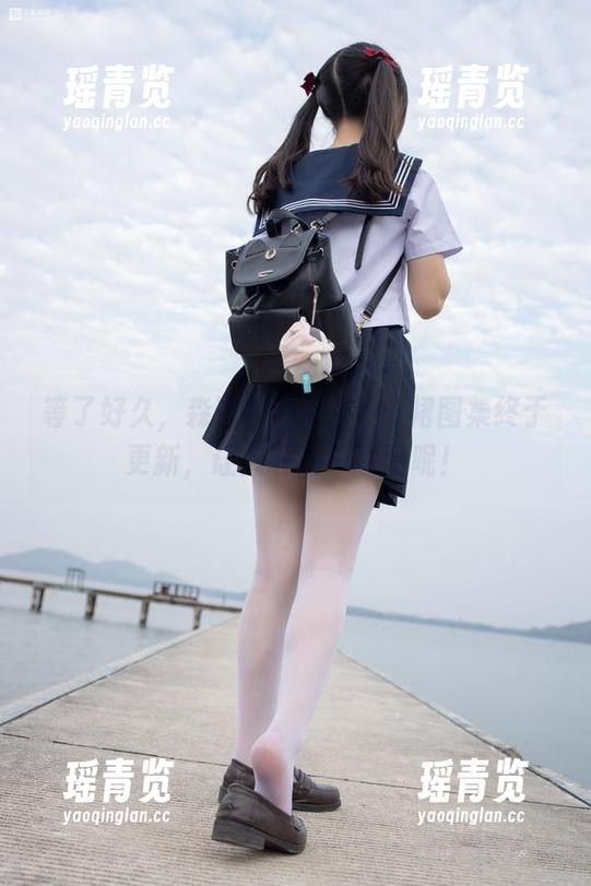 等了好久，森萝财团的K格子裙图集终于更新，让人有点小期待呢！