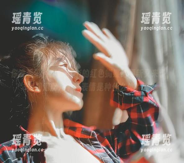 樱晚gigi 你没看错,樱晚gigi的红色蝴蝶结更新又来了,想知道配几十种表情是种什么体验吗?