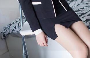 爱蜜社 - 看！张思允Nice的高跟鞋又冲击了无圣光的边界，要有美图不怕跟不上节拍！