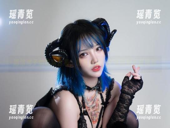 狐洛洛子 狐洛洛子的最新合集,慵懒白猫,不如说懒出新境界