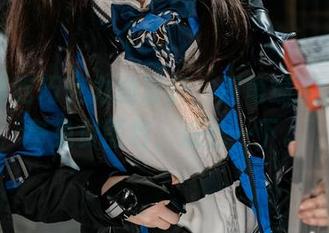 白莉爱吃巧克力的浴缸，别龟缩了，快来拿免费图包，成长一下。