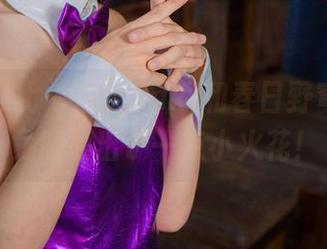 原图一对比，白金Saki和春日野穹的校服竟然擦出了一点小火花！
