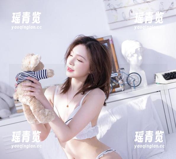 白露Bululu的恋人模块——试试这款cos，一定能让你忍不住想开小差！