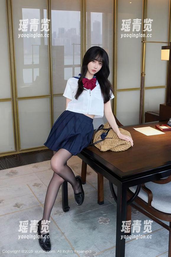 秀人网 - Egg尤妮丝化身万圣节怪咖，作品图集，现实中她可能就是个吓人的存在