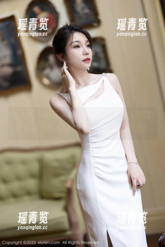 秀人网 - 精选周慕汐fairy套图：日常的曲折与不经意的优雅，活得真有意思！
