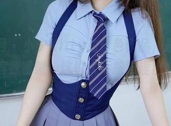 秀人网 - 小夕Kitty的粉色作品，最新风潮？容我瞅瞅…这也太不按常理出牌了吧。