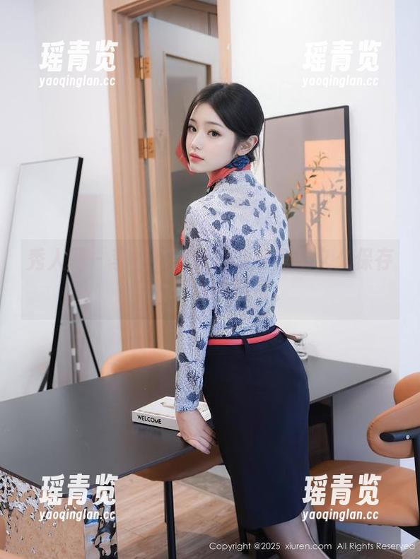 秀人网 - 李丽莎这腿得放网盘里久久保存，太珍贵的照片。