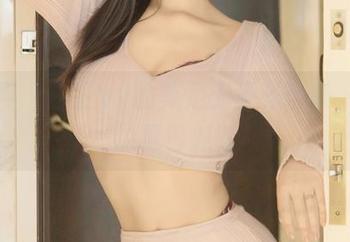 秀人网 - 白芷yy的美足无圣光合集，脚趾的夏日派对